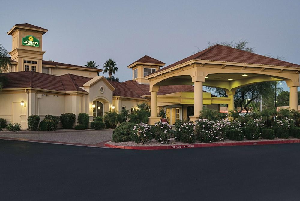 La Quinta By Wyndham Phoenix Scottsdale Exterior photo