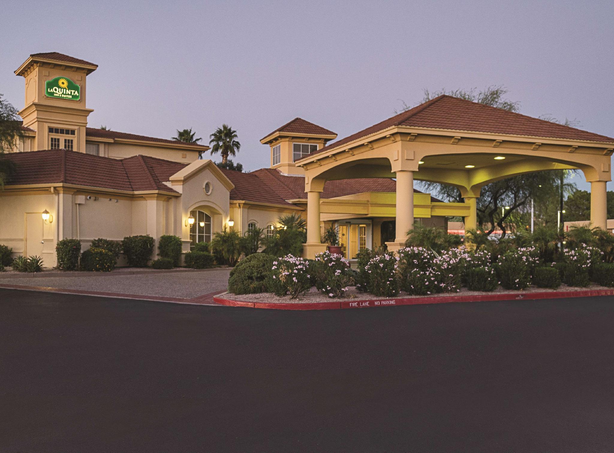 La Quinta By Wyndham Phoenix Scottsdale Exterior photo