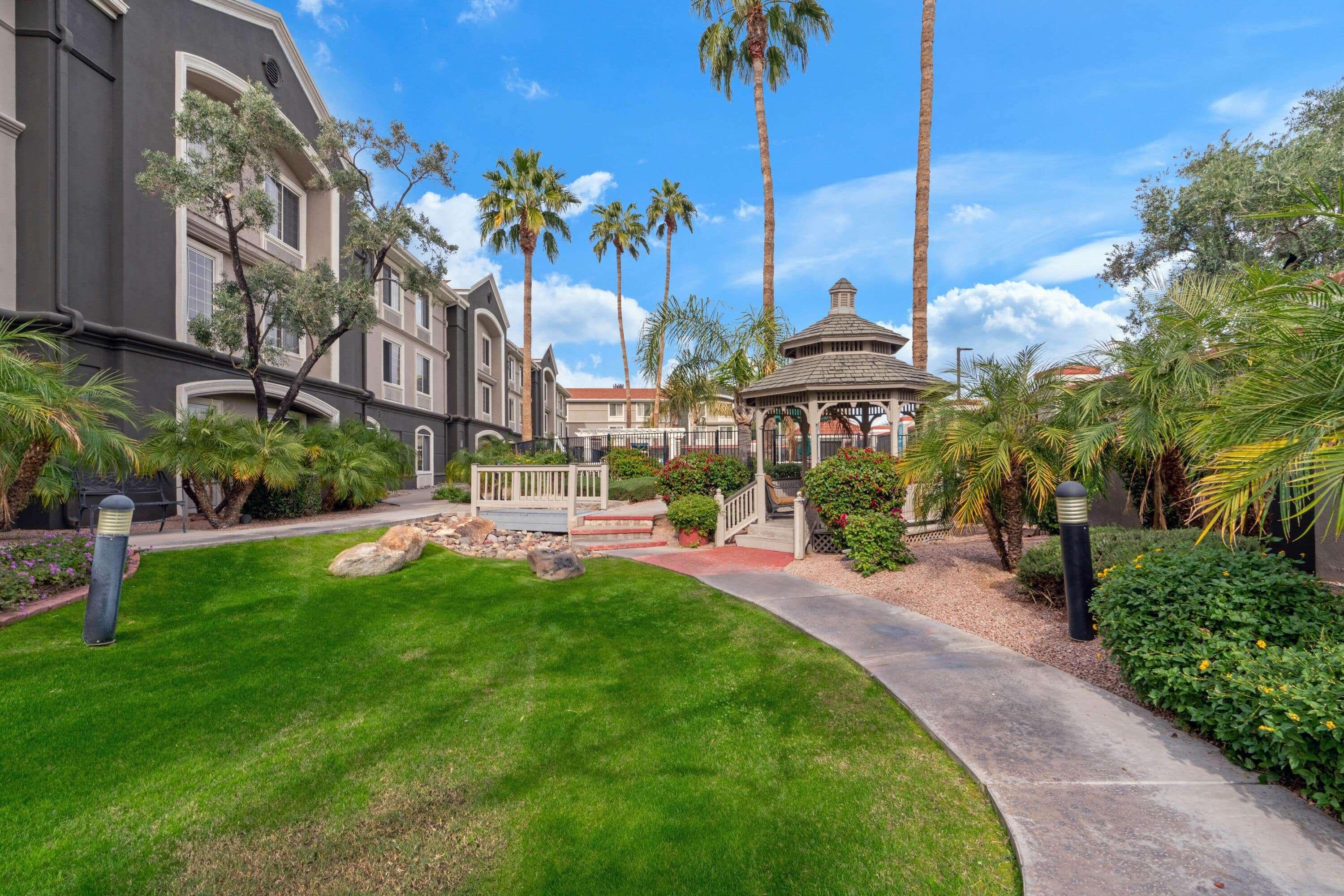 La Quinta By Wyndham Phoenix Scottsdale Exterior photo