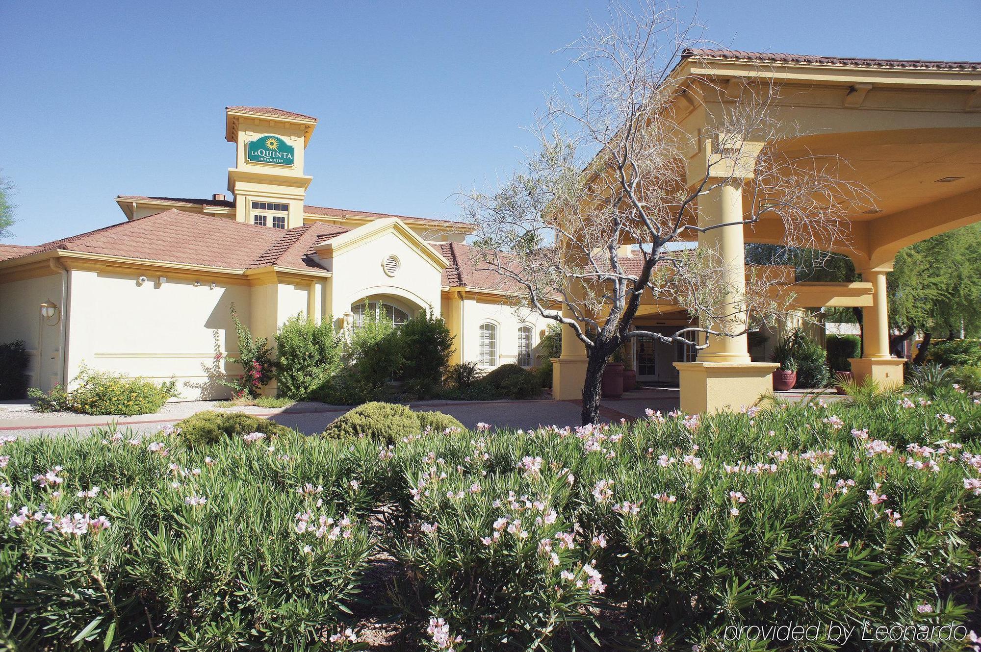 La Quinta By Wyndham Phoenix Scottsdale Exterior photo